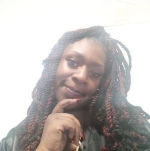 Meet your Posher, Katina